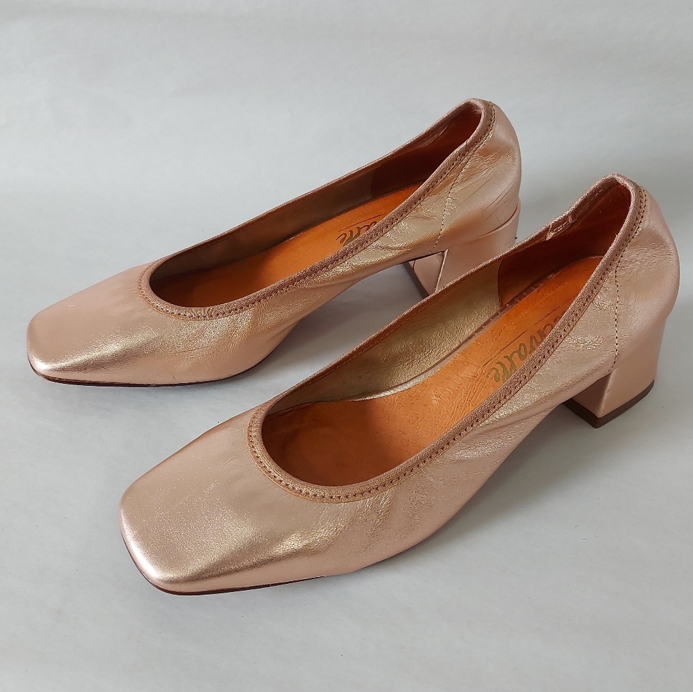 L'intervalle Metallic Leather Pump Block Low Heel Square Toe Old Money Slip-on